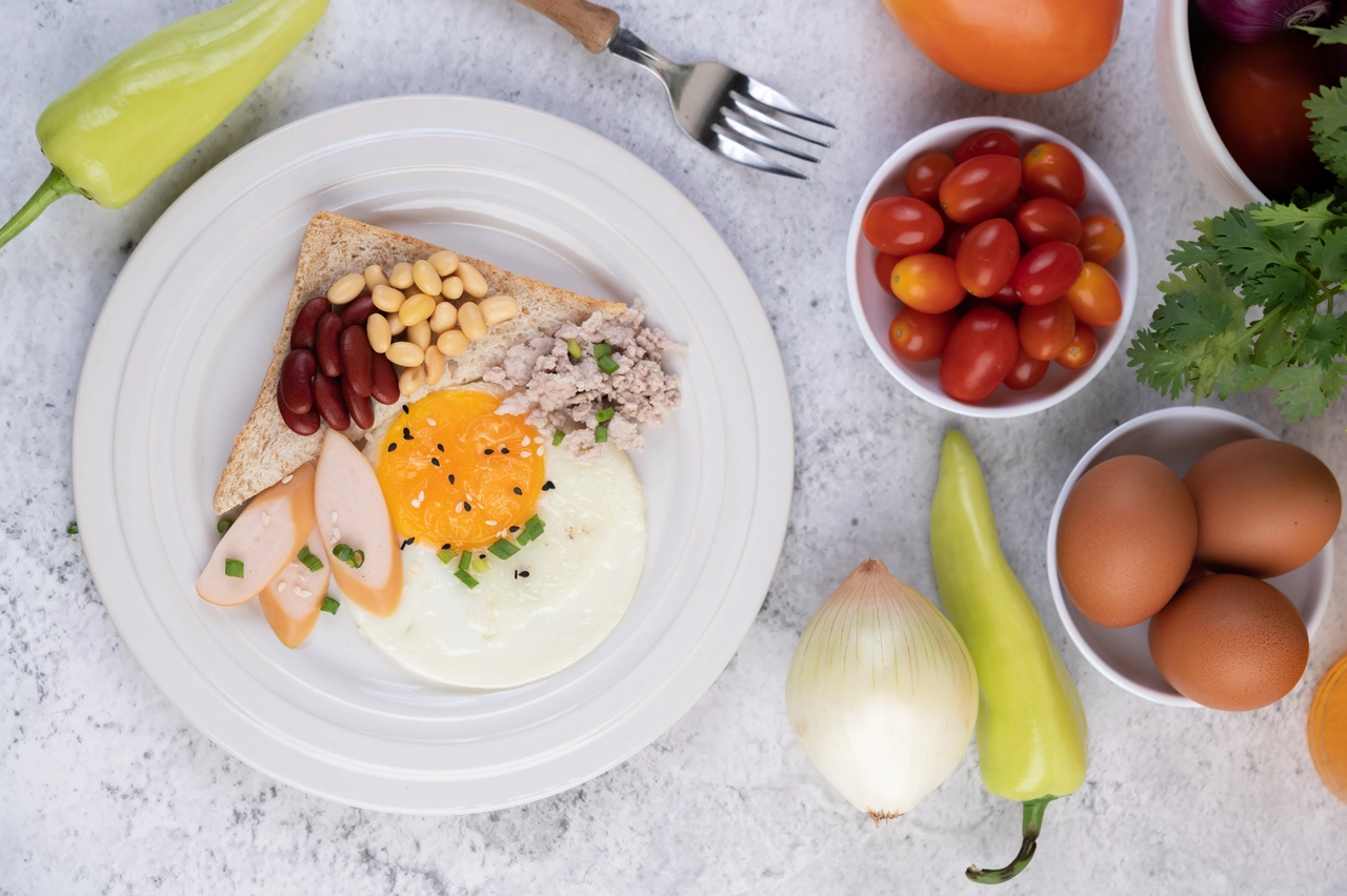 Come ridurre la pressione alta con la colazione: i cibi consigliati dai cardiologi Come ridurre la pressione alta con la colazione: i cibi consigliati dai cardiologi