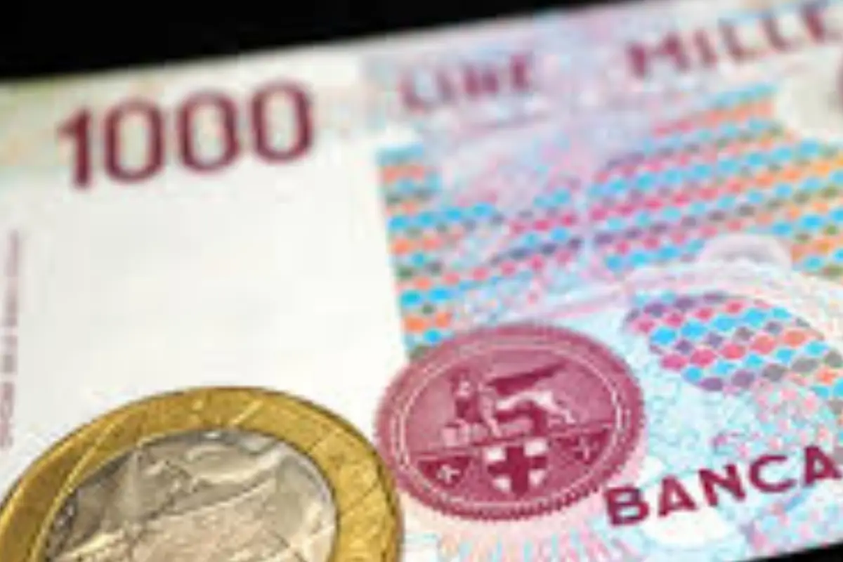 Banconota da 1 franco francese: se ha questo simbolo vale molto Banconota da 1 franco francese: se ha questo simbolo vale molto
