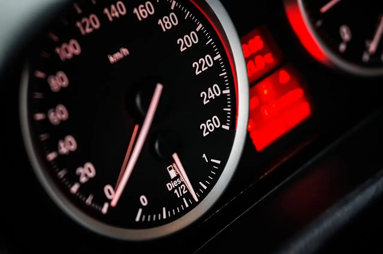 Il trucco per pagare meno carburante: pochi lo conoscono Il trucco per pagare meno carburante: pochi lo conoscono